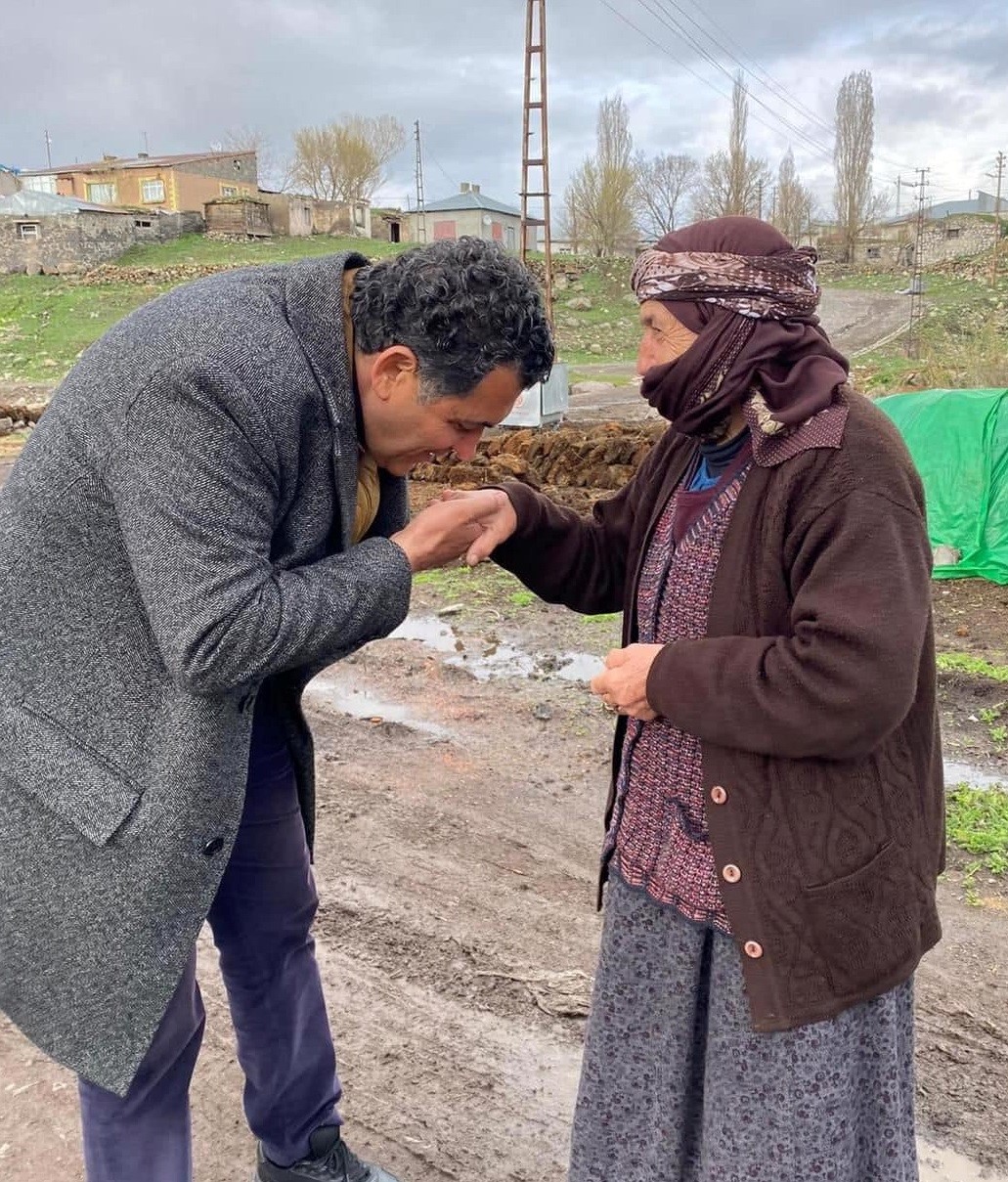 BAŞKAN DEMİR’DEN ANNELER GÜNÜ MESAJI