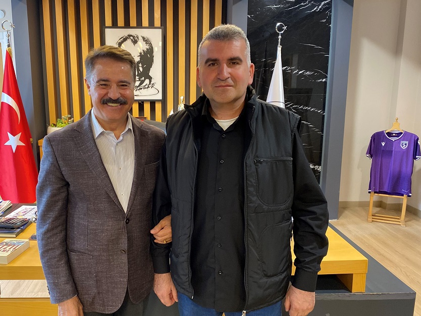 Doğu Türkistan’daki zulmü dünya duysun!