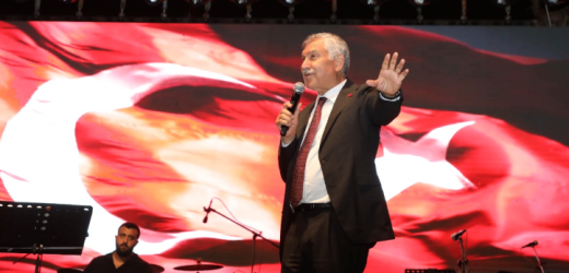Başkan Zeydan Karalar: Bayrak ve vatan sevgimizi kimse sorgulayamaz