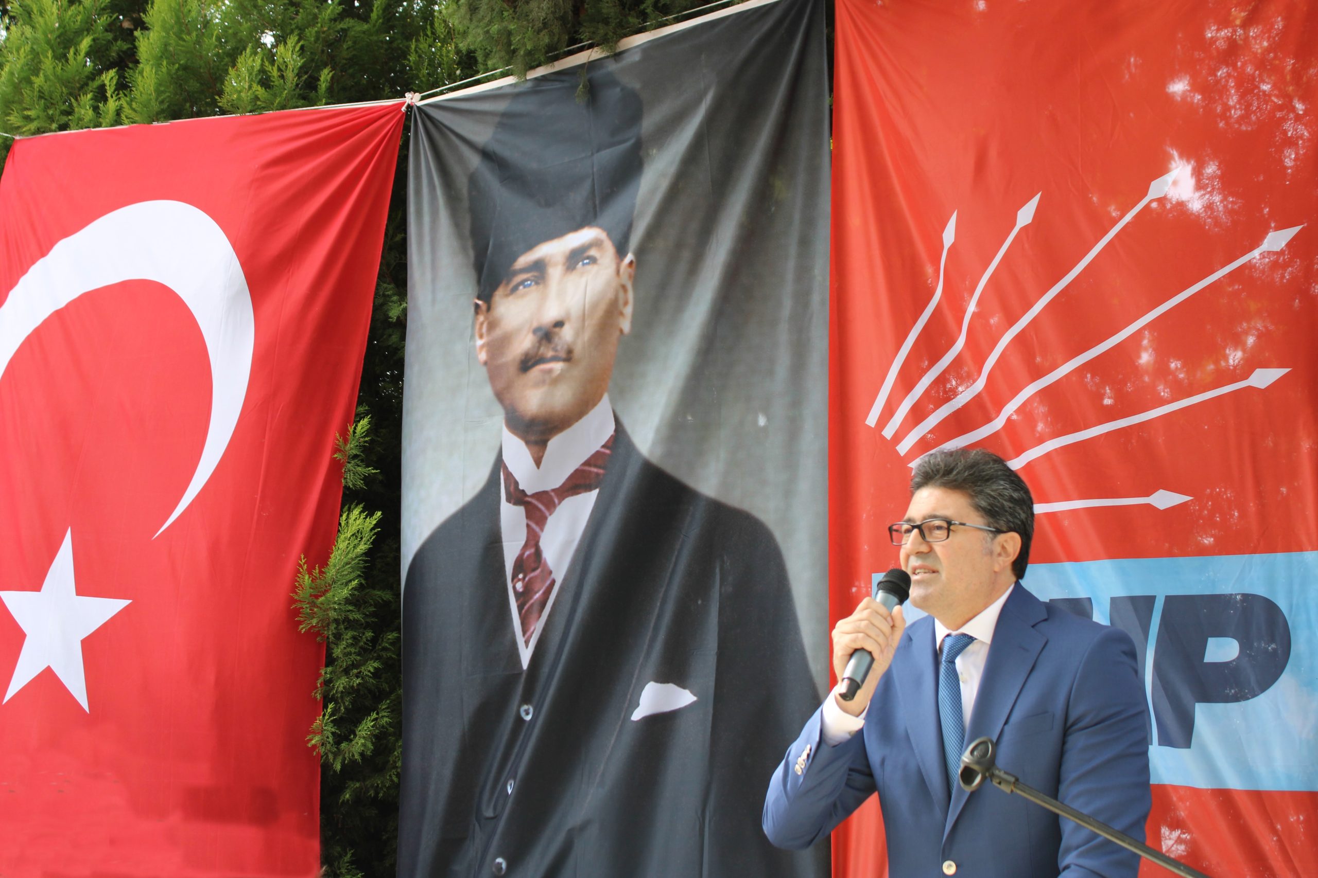 “Okuduğunu Anlamamışsın Ekrem Kardeşim”