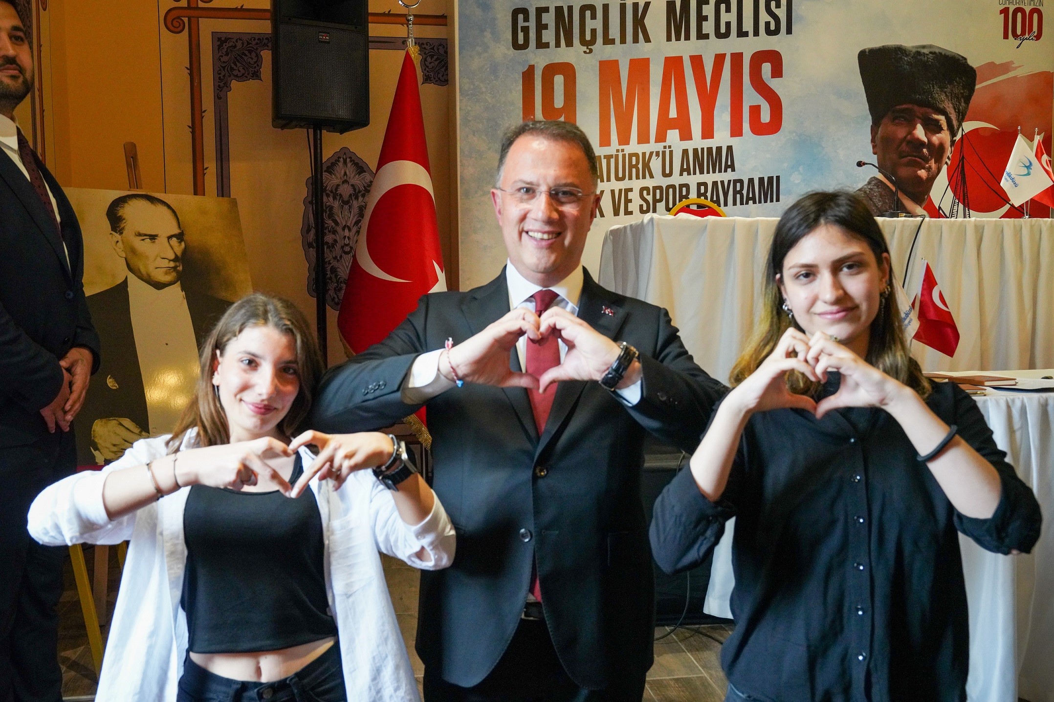 ÇALIK: 19 MAYIS UMUTLARIN İNANCA DÖNÜŞTÜĞÜ GÜNDÜR
