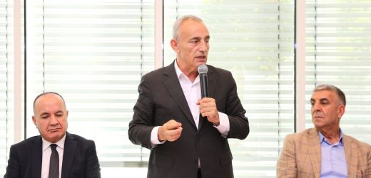 BAŞKAN ÇEBİ, MESAİ ARKADAŞLARIYLA BAYRAMLAŞTI