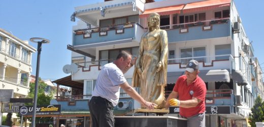 Edremit Sarıkız Meydanı yenilendi