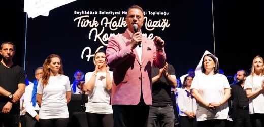 BEYLİKDÜZÜ BELEDİYESİ HALK MÜZİĞİ TOPLULUĞU TAM NOT ALDI