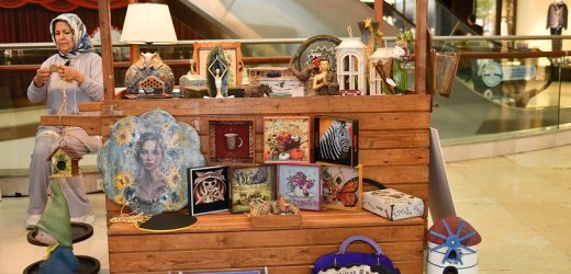 ESENYURT’TA HEM ÜRETİYOR HEM SERGİLİYORLAR