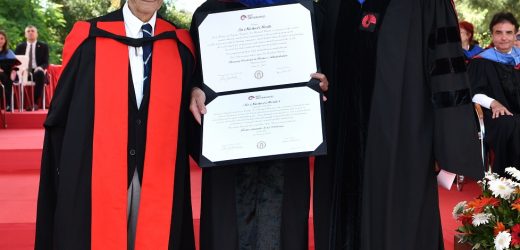 Koç Üniversitesi 29’uncu Dönem Mezunlarını Verdi