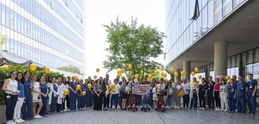 Koç Üniversitesi Hastanesi Çocukluk Çağı Kanserleri Farkındalığı için Jim Clarahan’ı Ağırladı