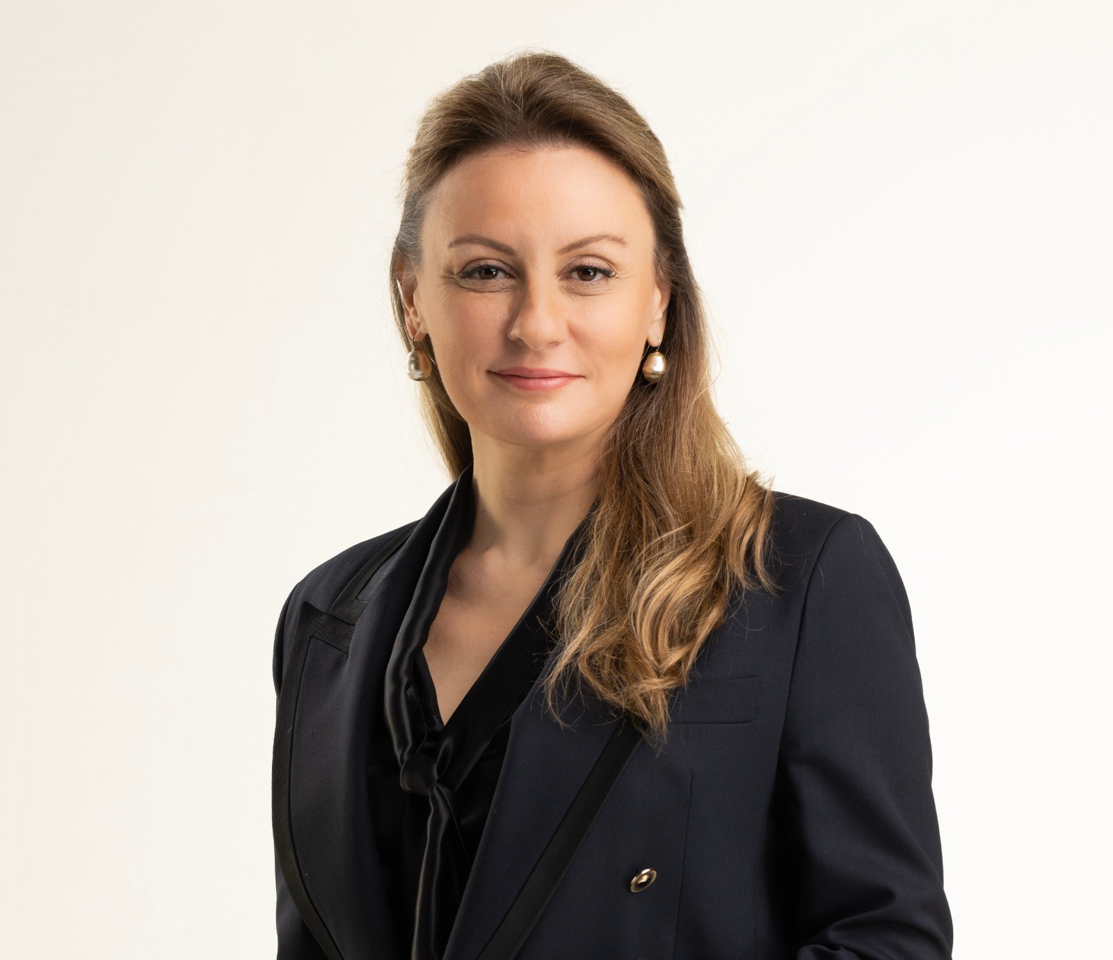 DEVA PARTİLİ ÖSEN’DEN KONSER ENGELLERİNE TEPKİ