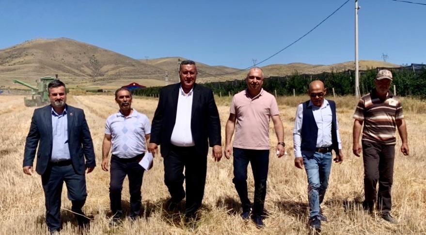 Gürer: “Çiftçi tüccarın eline kaldı”