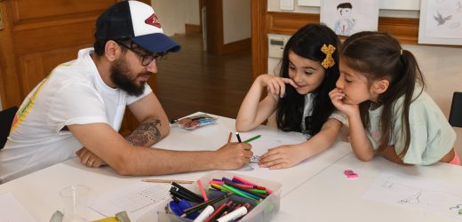 KARİKATÜR EVİ YAZ ATÖLYELERİ DEVAM EDİYOR 