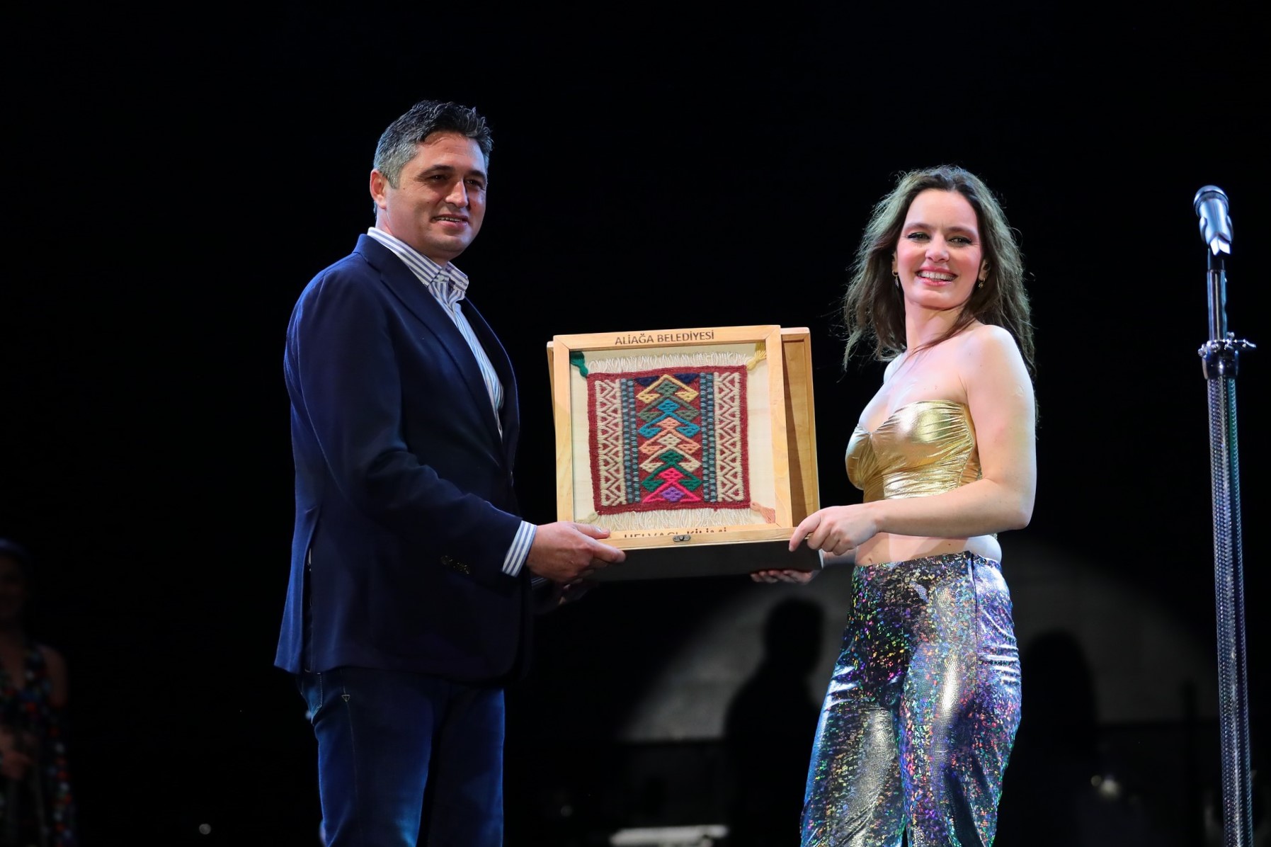 Aliağa’da Nil Karaibrahimgil ve Çakal&Reckol Rüzgârı