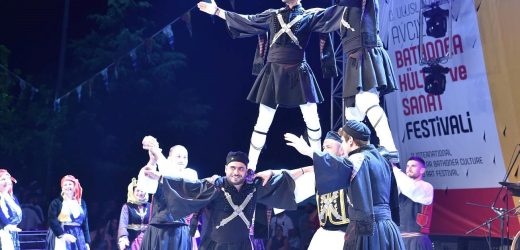 9 ülkeden 450 sanatçının katıldığı Avcılar Bathonea Kültür ve Sanat Festivali coşkuyla kutlandı