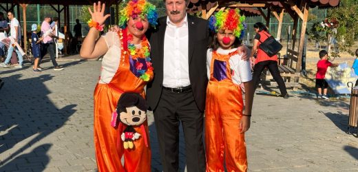 Vali Orhan Tavlı ve Eşi Ayşe Tavlı Hanımefendi Koruyucu Ailelerle Bir Araya Geldi