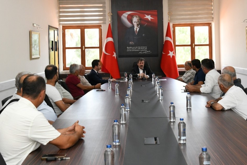 Yeniköy – Kemer köy havzasındaki mahallelerin muhtarları Muğla Valisi Orhan Tavlı’yı ziyaret etti.
