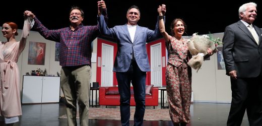 Hakan Altun ve Hüsnü Şenlendirici Aliağa’da Sevenleriyle Buluştu