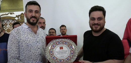 “Türkiye’nin umudu gençler…”