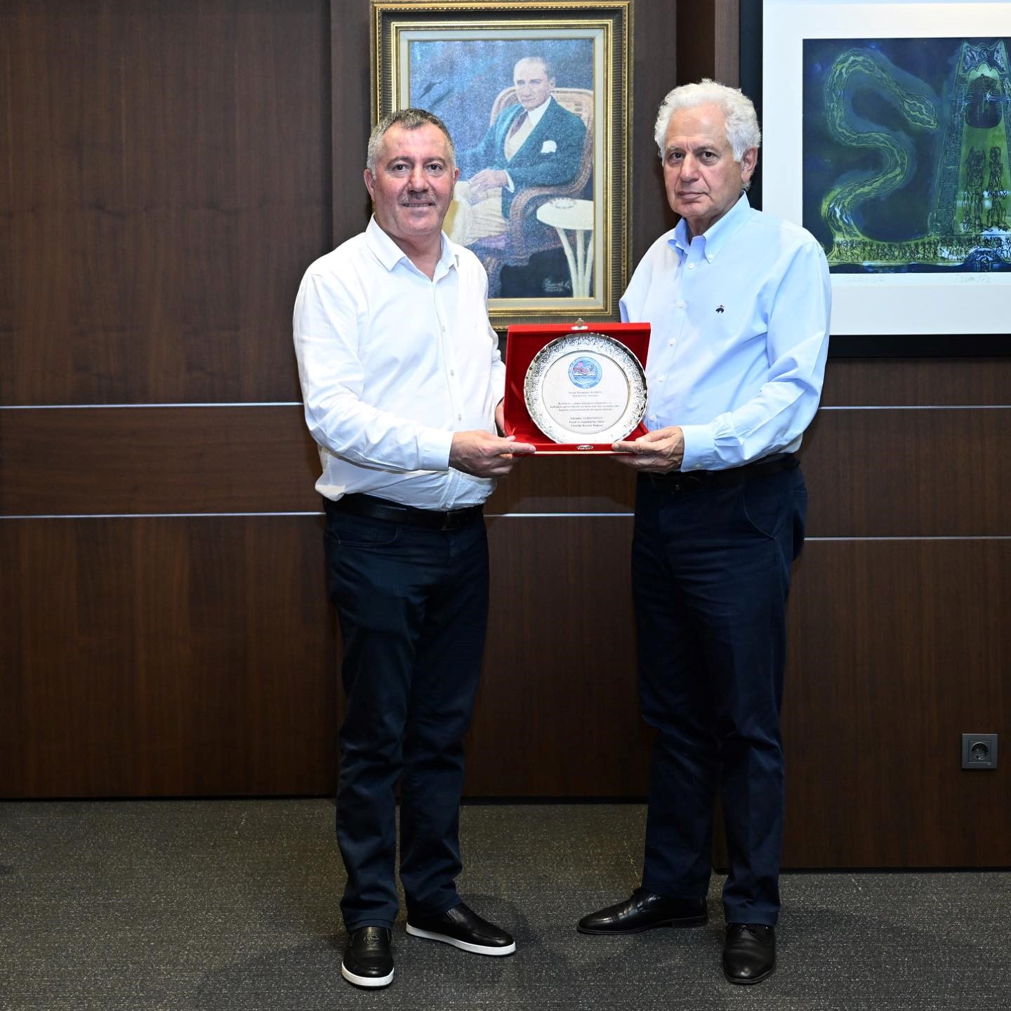 ALİHANOĞLU’DAN BAŞKAN KESKİNE TEBRİK ZİYARETİ