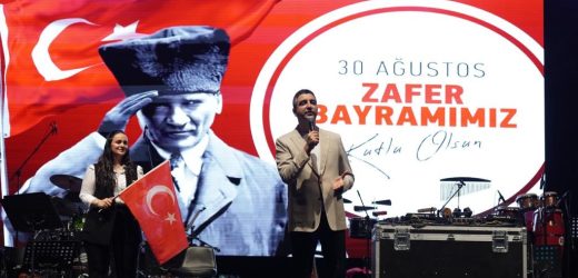 Kartal’da, Büyük Zafer’in 101. Yılında Muhteşem Kutlama