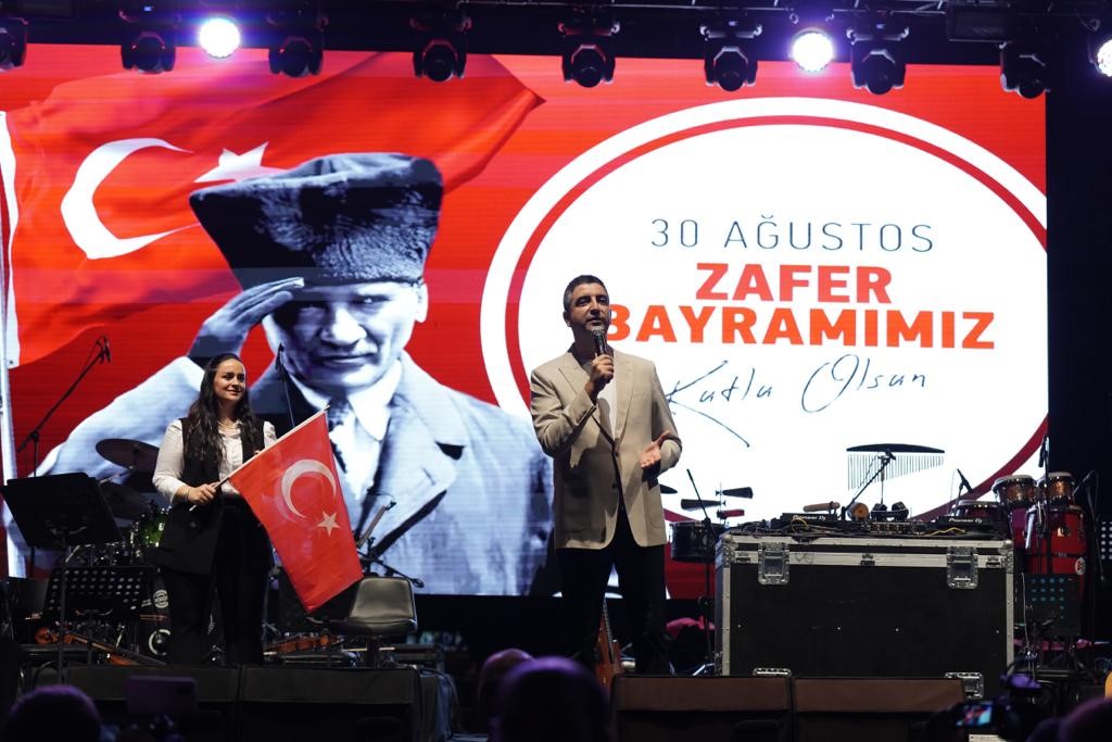 Kartal’da, Büyük Zafer’in 101. Yılında Muhteşem Kutlama