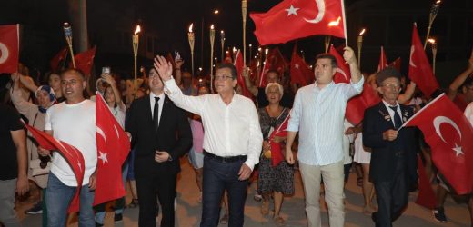 EDREMİT’TE 30 AĞUSTOS ZAFERİ COŞKUYLA KUTLANDI