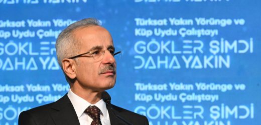 BAKAN ABDULKADİR URALOĞLU:  GENÇLERİMİZ, KENDİ İMZALARINI TAŞIYAN PROJELERLE GÖKLERİ FETHETMEYE BAŞLAMIŞTIR
