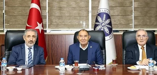 Ardahan Üniversitesini Kalkındırma Vakfı Mütevelli Heyeti, Yeni Gündem Maddelerini Görüşmek Üzere Toplandı.