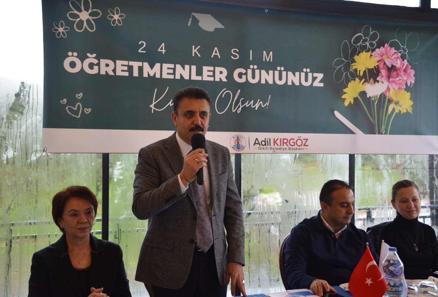 Başkan Kırgöz, öğretmenler ile kahvaltıda buluştu