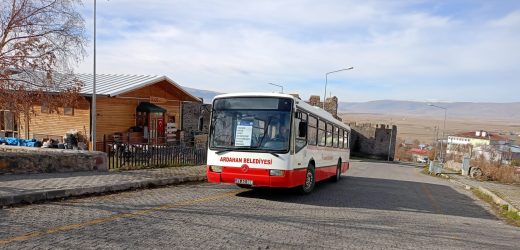 ARDAHAN BELEDİYESİ ÜCRETSİZ HALK OTOBÜSÜ HİZMETİ BAŞLATTI
