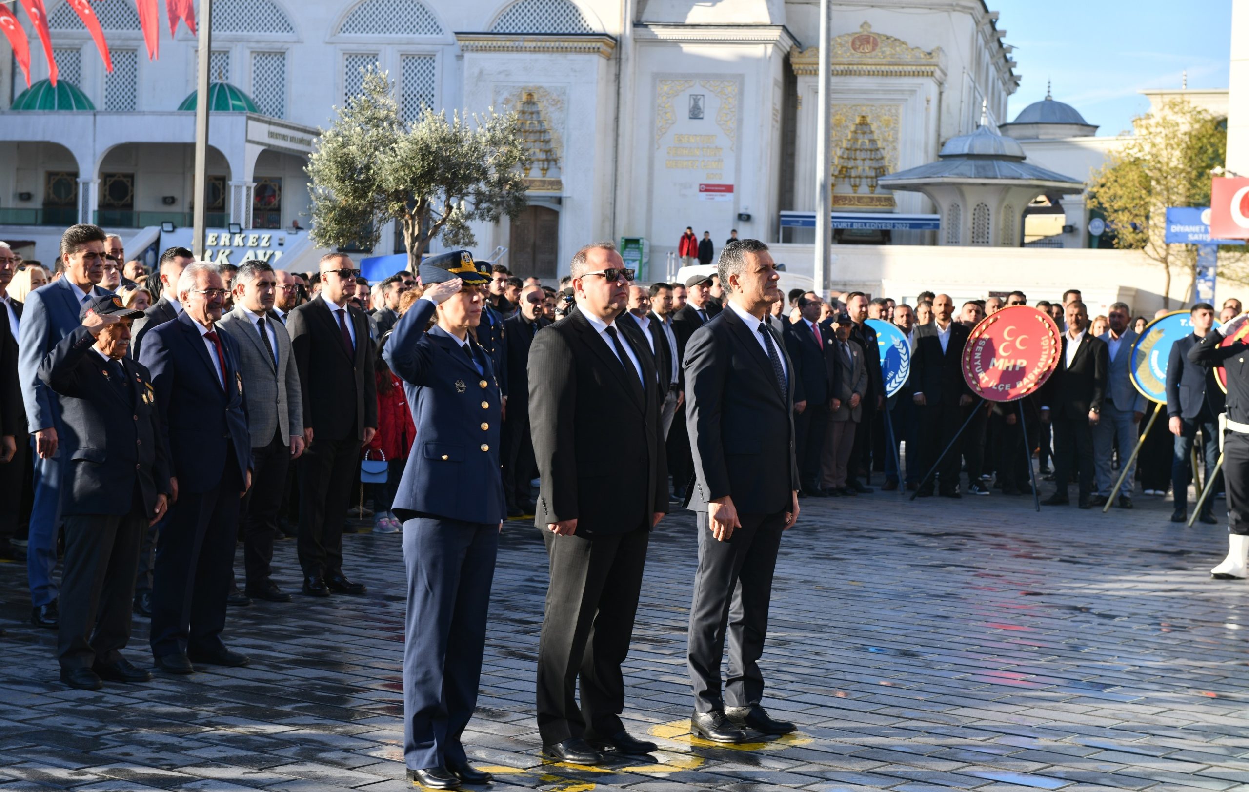 ESENYURT ATA’SINI SAYGI VE MİNNETLE ANDI