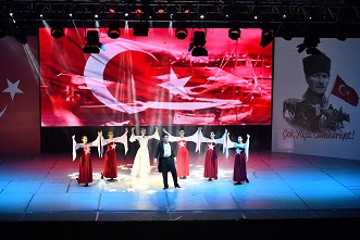 ESENYURT’LULARA UNUTULMAZ BİR AKŞAM YAŞATTILAR