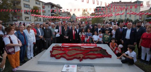 Kartal’da Vatan Topraklarıyla Türkiye’nin 100. Yıl Anıtı Oluşturuldu