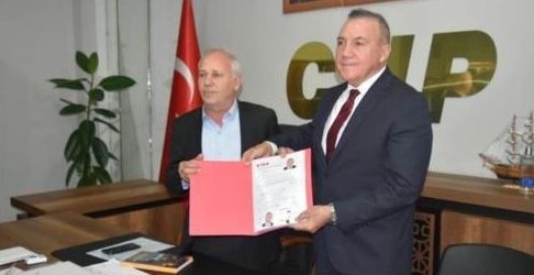 NAİF ALİBEYOĞLU ADAYLIK BAŞVURUMU YAPTIM. YAĞMURA RAĞMEN YOĞUN KATILIM İÇİN TEŞEKKÜR EDİYORUM.