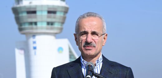 URALOĞLU: UÇUŞ TRAFİĞİ ARTIYOR…