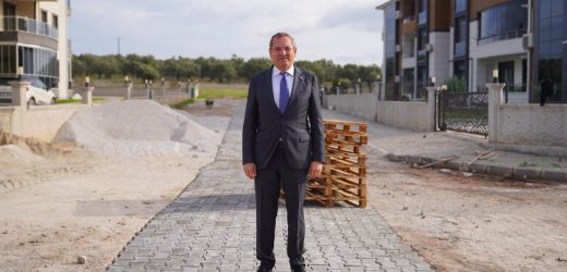 AYVALIK’TA DOĞALGAZIN YOLLARDA YARATTIĞI TAHRİBAT HIZLI BİR ŞEKİLDE ONARILIYOR