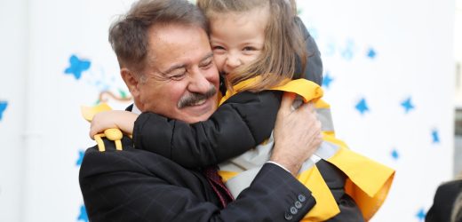 Başkan Deveci eğitime yatırımda fark yaratıyor