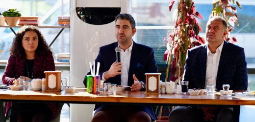 Başkan Gökhan Yüksel Muhtarlık Personeli ile Bir Araya Geldi