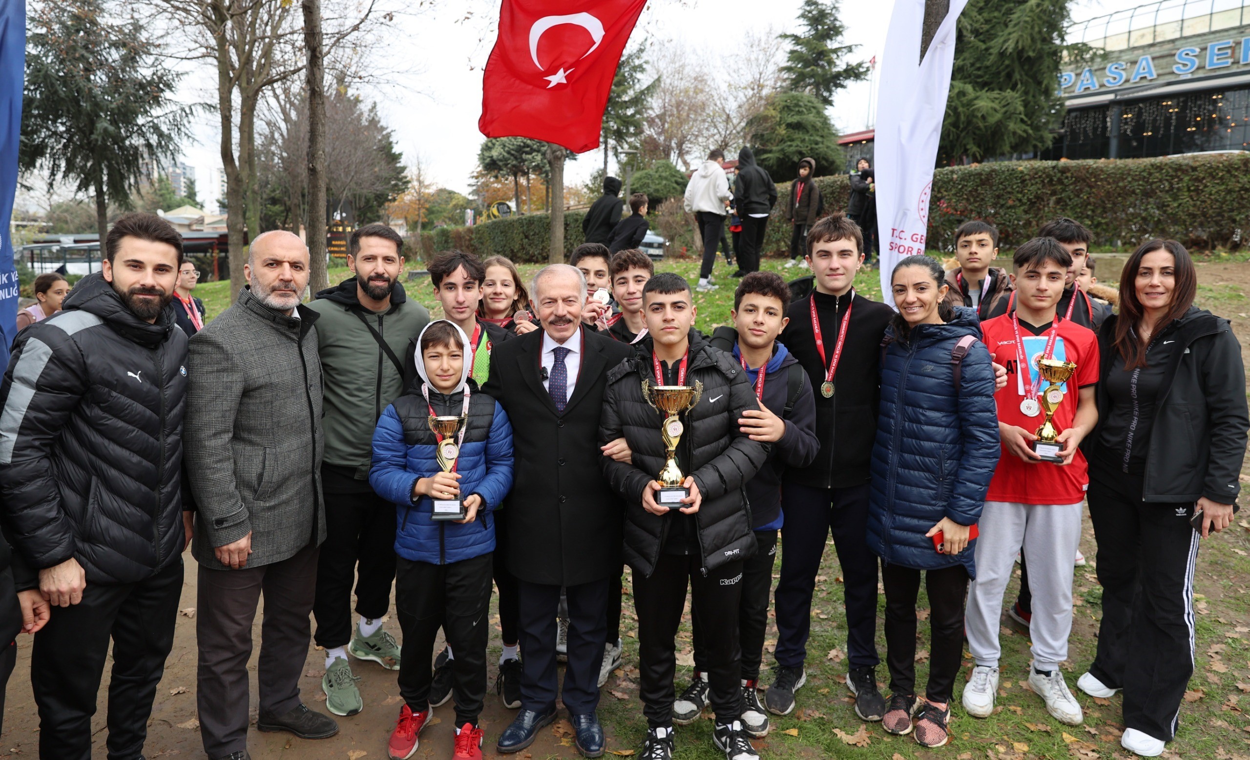 Atatürk Kır Koşusu’nda ödüller Başkan Atila Aydıner’den