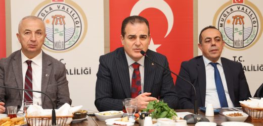 Vali İdris Akbıyık, Basın Mensupları İle Bir Araya Geldi