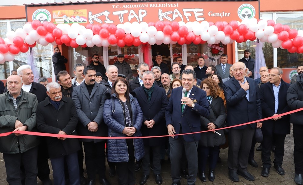 KÜLTÜR KENTİ ARDAHAN’DA İLK KİTAP KAFE AÇILDI
