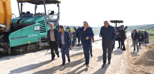 Ceyhan Sarımazı’da istinat duvarı yapılıyor, 19 km’lik yol yenileniyor