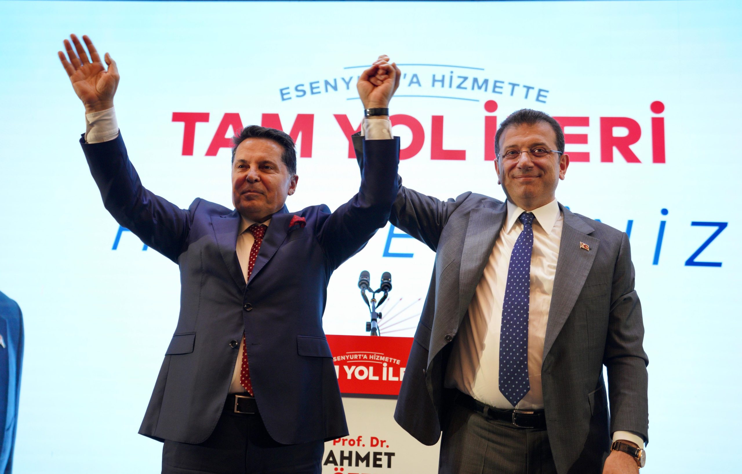 İMAMOĞLU’NDAN KURUM’A ‘KENT LOKANTASI’ YANITI:   ESENYURT ADAY TANITIM TOPLANTISINDA KONUŞTU