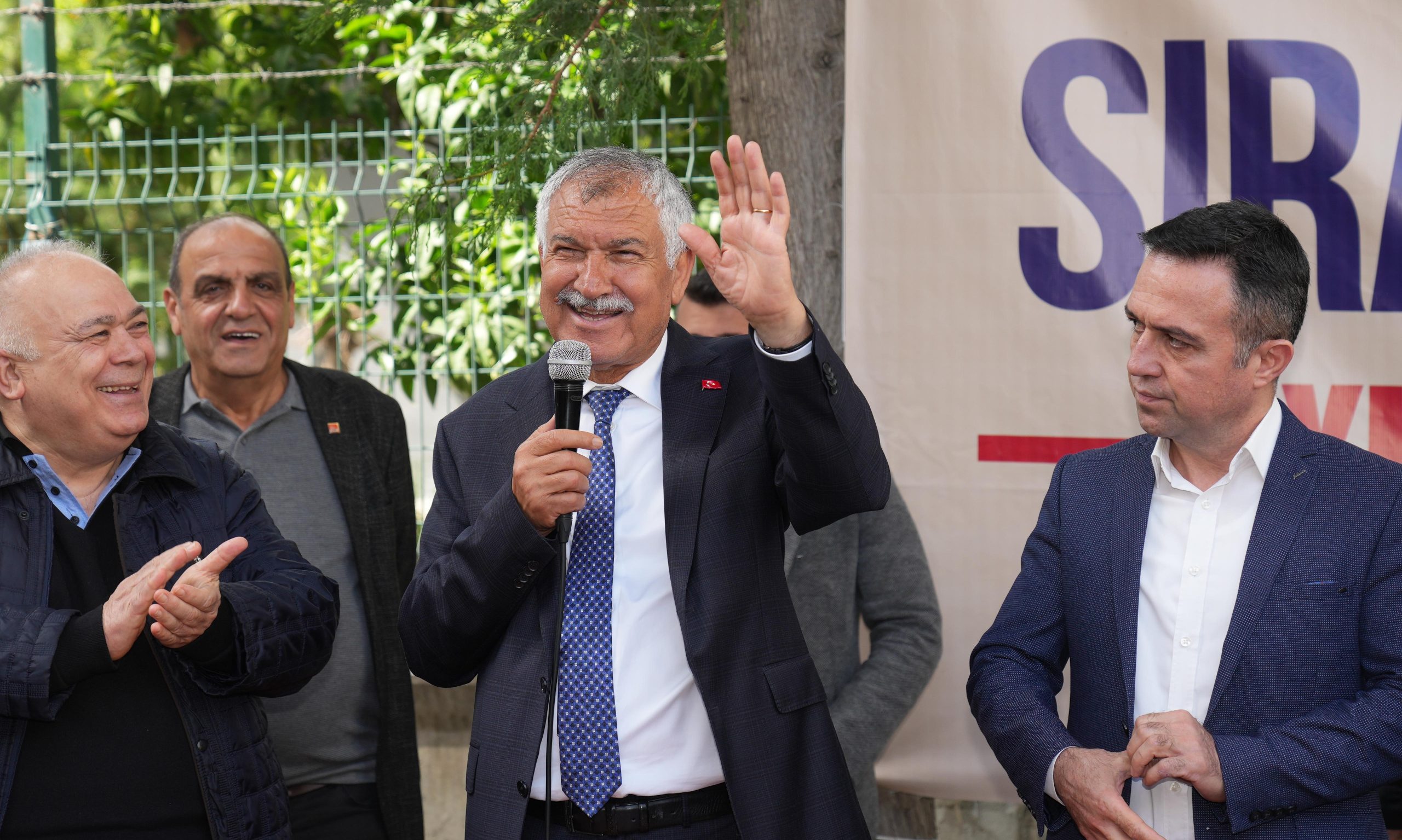 Adana’nın bugünü de geleceği de Zeydan Karalar’a emanet