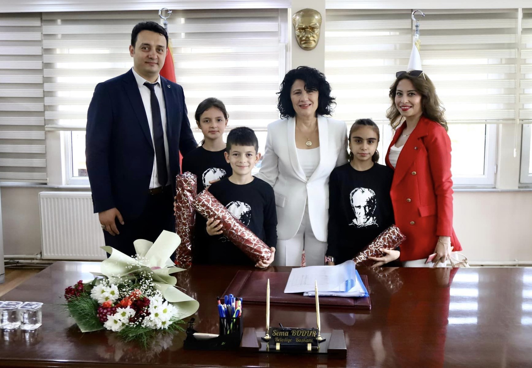 23 Nisan Ulusal Egemenlik ve Çocuk Bayramı Kınık’ta Coşkuyla Kutlandı