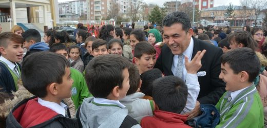 BAŞKAN DEMİR’DEN 23 NİSAN MESAJI