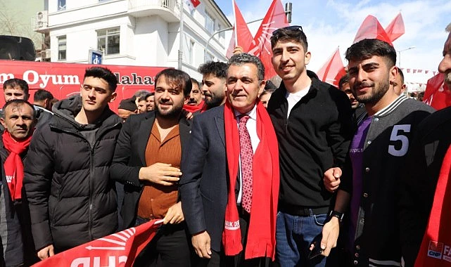 ARDAHAN’DA CHP RÜZGÂRI ESTİ, BELEDİYE SAYISINI 4’LEDİ