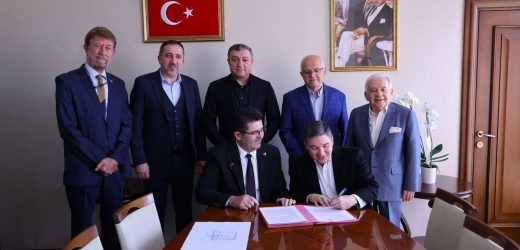 BAŞKAN ÇERKEZ KREŞ İÇİN İMZALARI ATTI