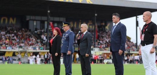 Aliağa’da Coşkulu 19 Mayıs Kutlaması