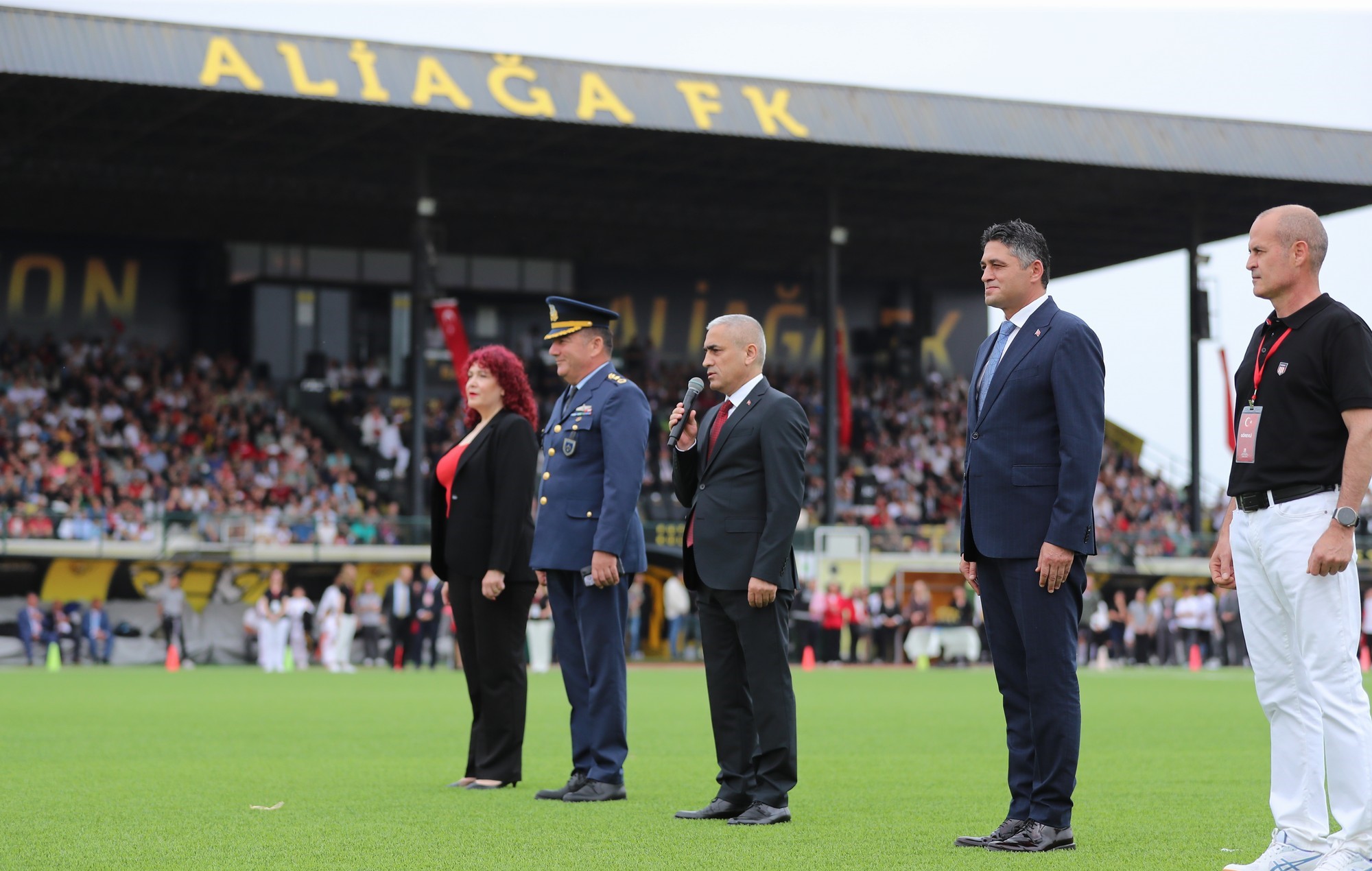 Aliağa’da Coşkulu 19 Mayıs Kutlaması
