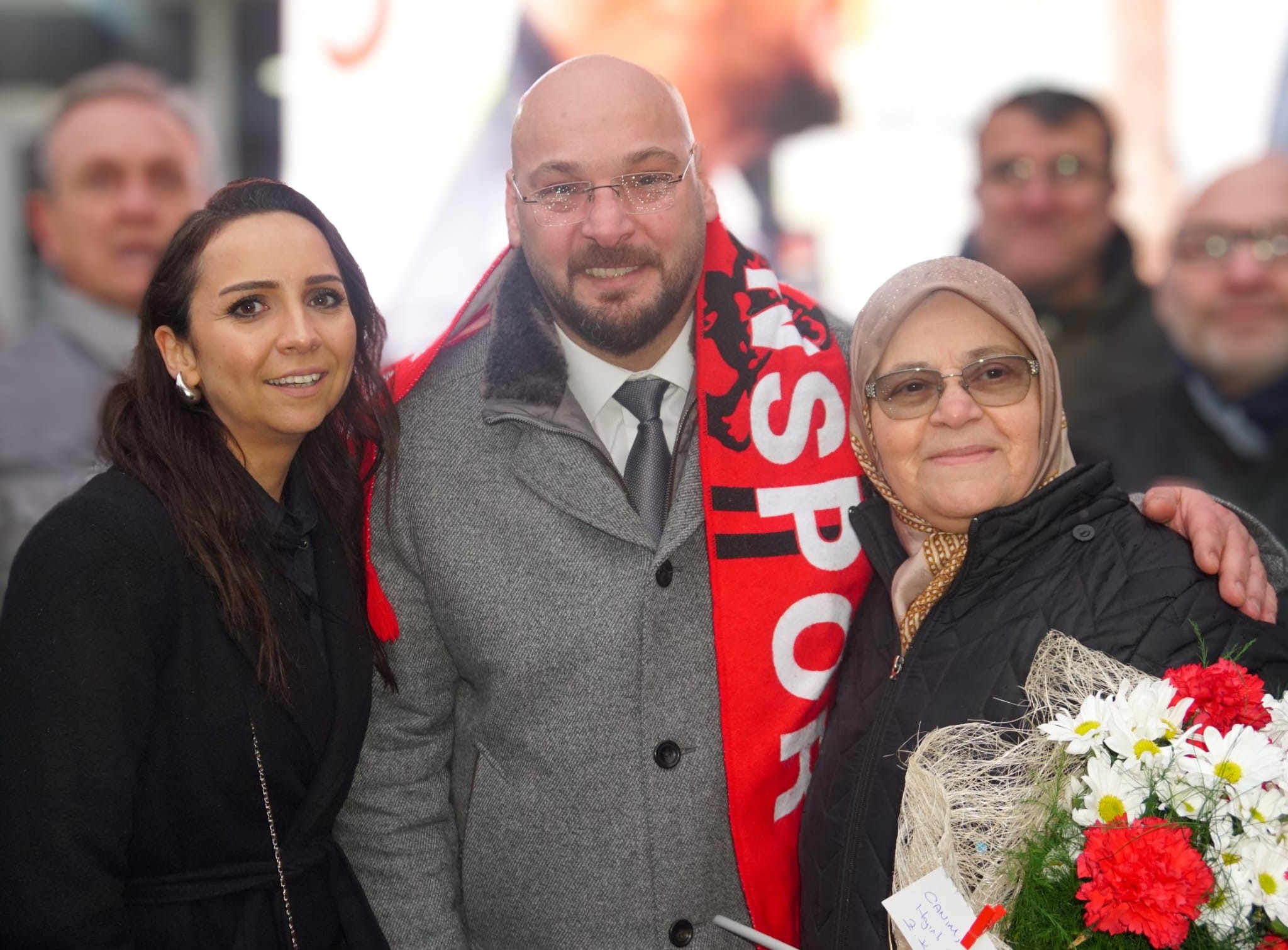 Atakum Belediye Başkanı Serhat Türkel, 12 Mayıs Anneler Günü dolayısıyla kutlama mesajı yayımladı. Başkan Türkel, mesajında şu ifadelere yer verdi: