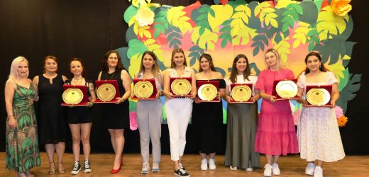 MARMARİS’İN MİNİK AMAZONLARI GELECEĞE YELKEN AÇTI